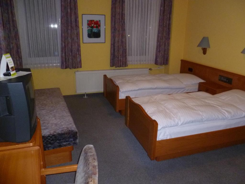 Hotel Deutsche Eiche In نورتهايم الغرفة الصورة